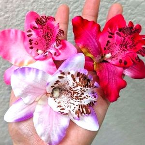3 hair flower clips